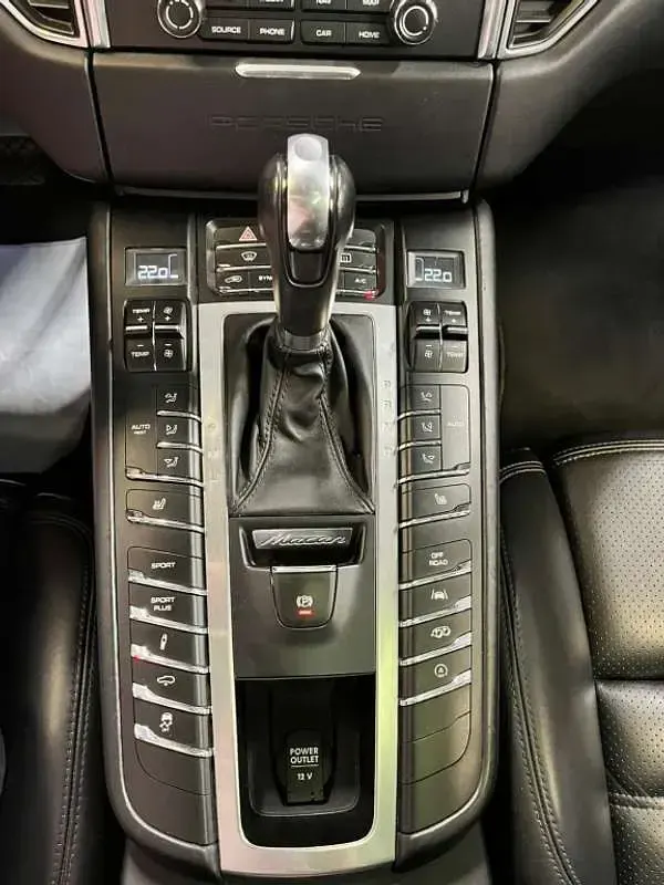 Usado Porsche Macan Turbo 400 CV (294 kW) 2016 Gris SUV