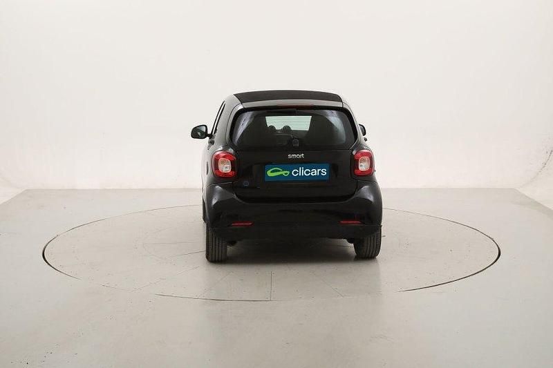 Usado Smart ForTwo Electric Drive Passion 60 kW (82 CV) 2021 Coupe