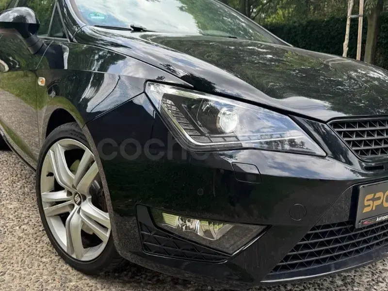 Usado Seat Ibiza SC FR 110 CV (80 kW) 2017 Negro Utilitario