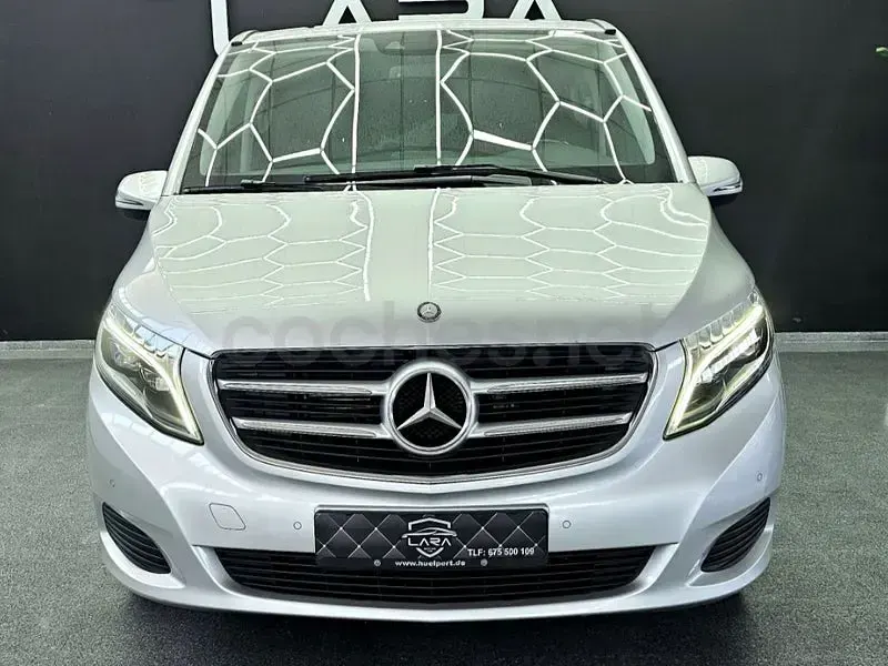 Usado Mercedes V220 Avantgarde 163 CV (119 kW) 2017 Gris / plata Monovolumen