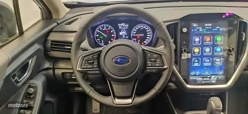 Usado Subaru Crosstrek 136 CV (100 kW) 2024 Plateado SUV