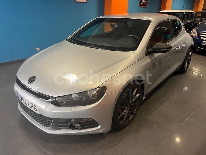Gris / plata Usado 2009 VW Scirocco Coupe | 7995 € (Precio justo) - Imagen 1/4