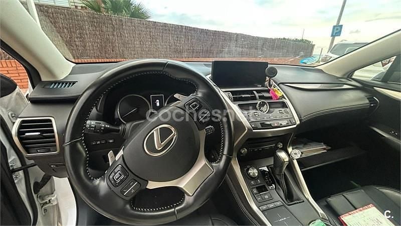 Usado Lexus NX300h Executive Line 197 CV (144 kW) 2020 Blanco SUV