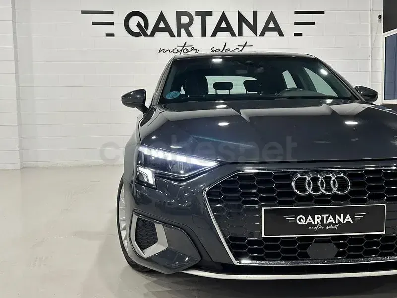 Usado Audi A3 Advanced Plus 150 CV (110 kW) 2023 Gris / plata Berlina