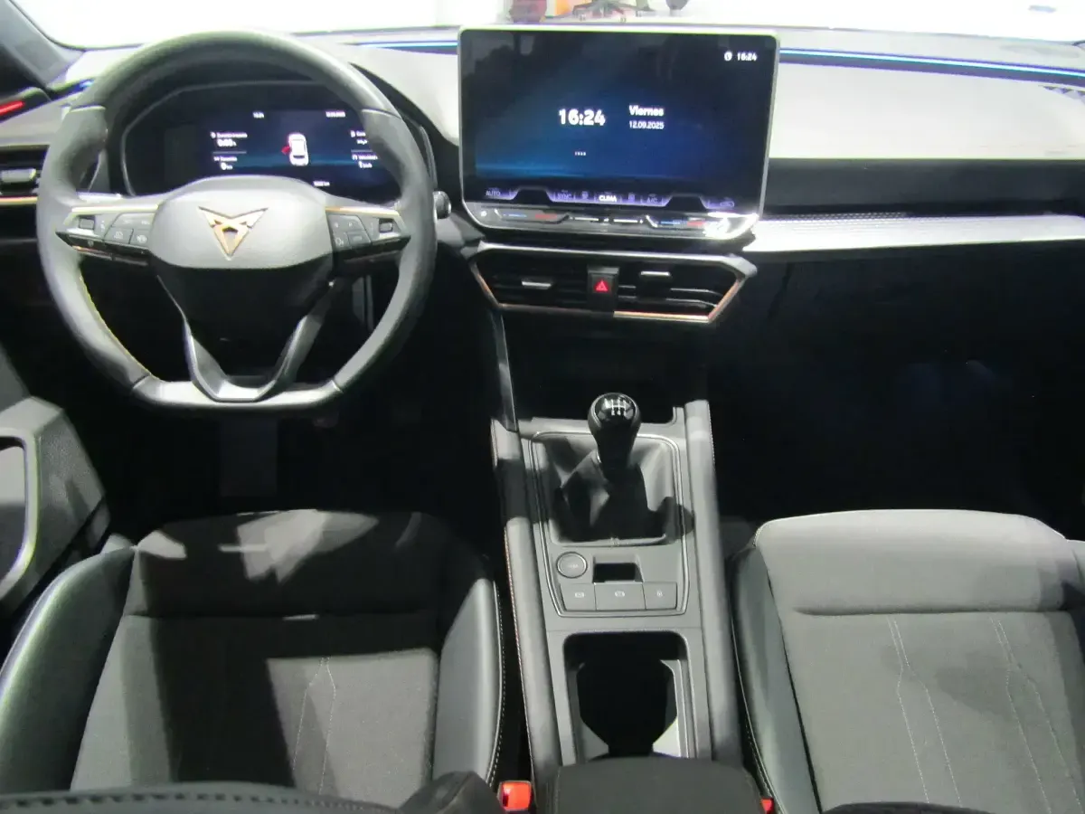 Usado Cupra Leon 150 CV (110 kW) 2024 Negro