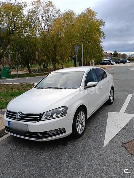Blanco Usado 2013 VW Passat Advance Berlina | 10.000 € (Un poco caro) - Imagen 1/4