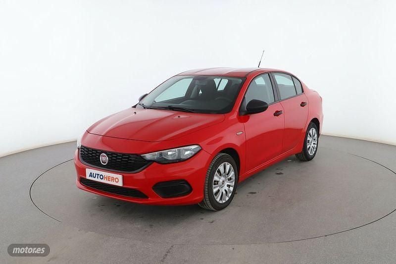 Rojo Usado 2019 Fiat Tipo Pop Berlina | 9999 € (Precio justo) - Imagen 1/3