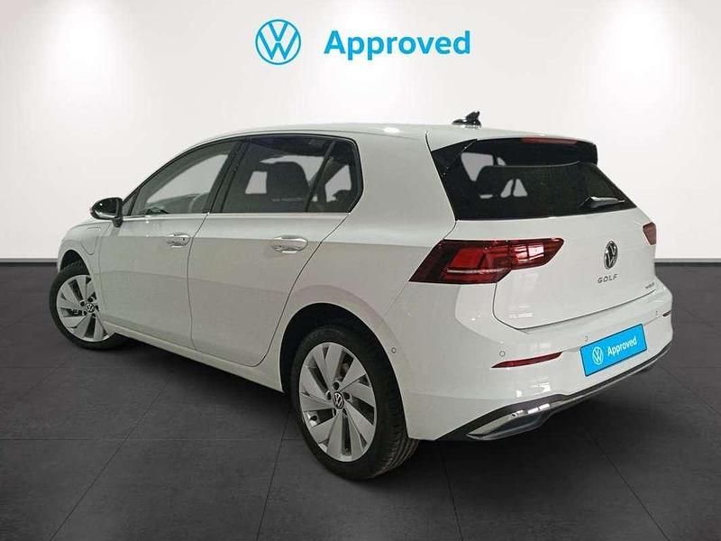 Usado VW Golf VIII Match 204 CV (150 kW) 2025 Blanco Berlina