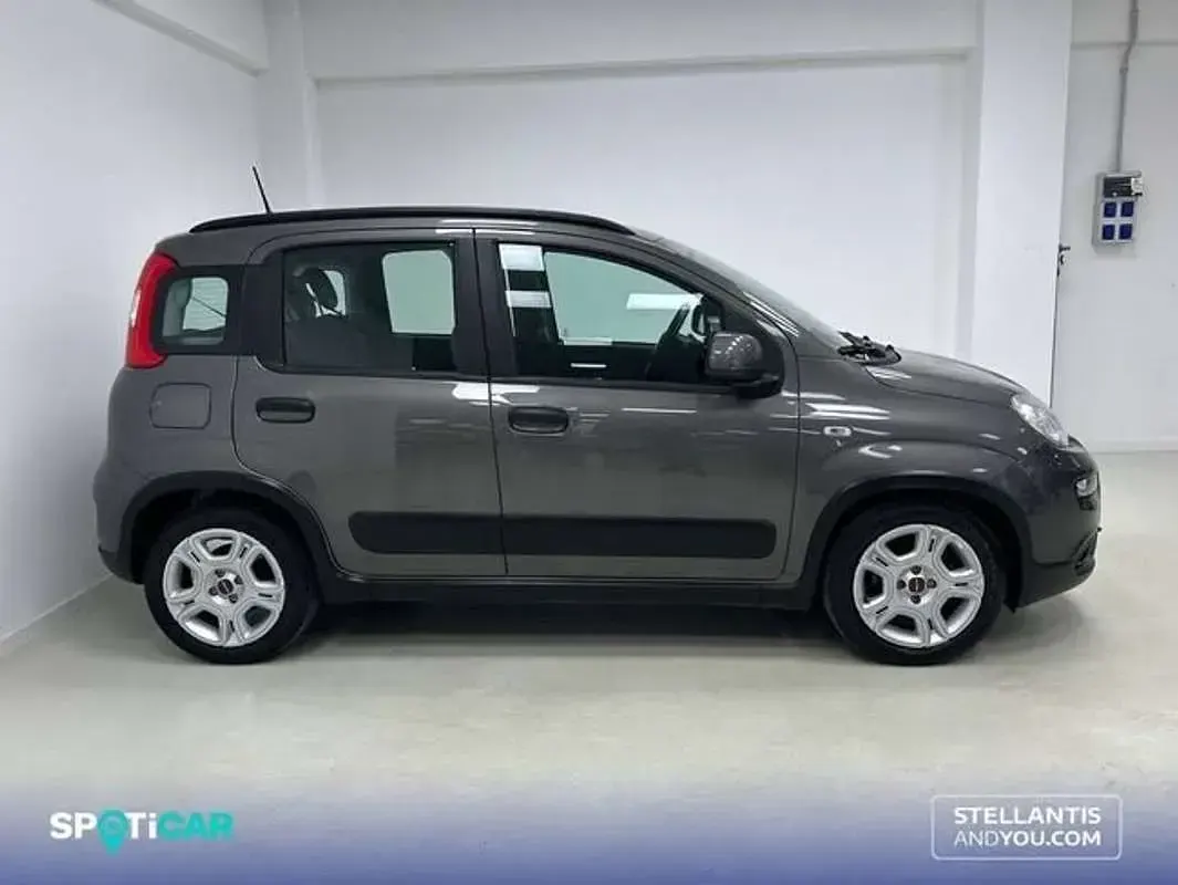 Usado Fiat Panda City Life 71 CV (52 kW) 2023 Negro Utilitario