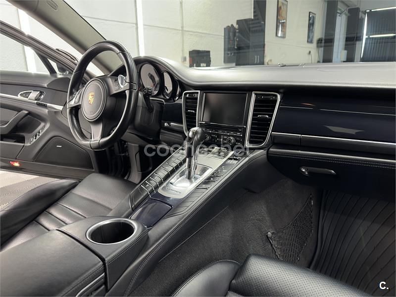 Usado Porsche Panamera 300 CV (220 kW) 2015 Negro Berlina