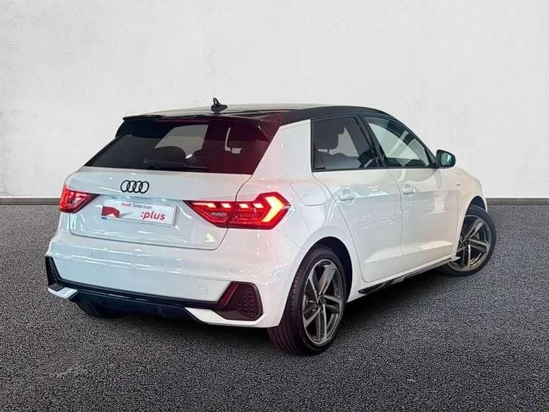 Usado Audi A1 Sportback Black Edition 116 CV (85 kW) 2025 Blanco Utilitario