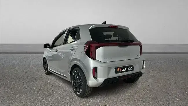 Usado Kia Picanto GT-Line 63 CV (46 kW) 2024 Gris Utilitario