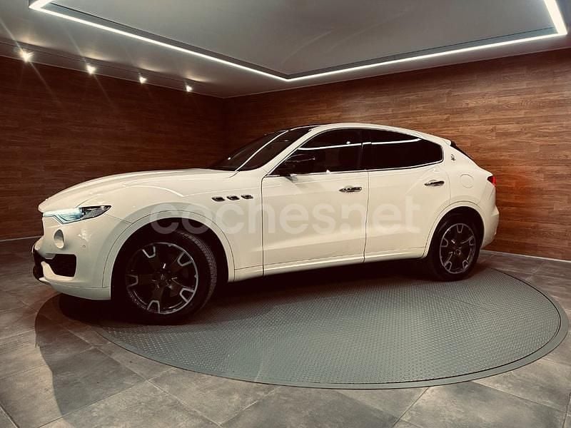 Usado Maserati Levante 275 CV (202 kW) 2016 Blanco SUV