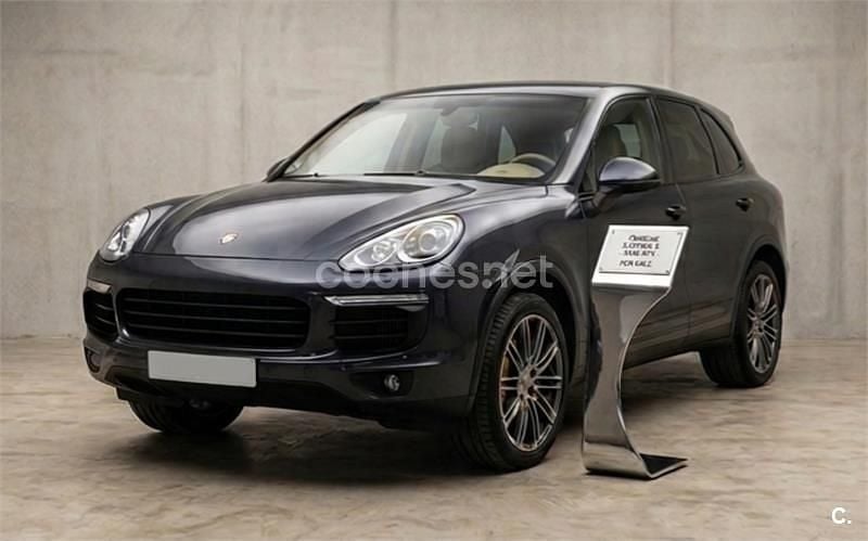 Usado Porsche Cayenne 240 CV (176 kW) 2010 Azul SUV