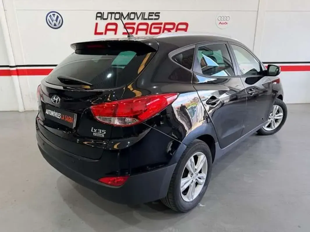 Usado Hyundai ix35 Classic 136 CV (100 kW) 2012 Negro SUV