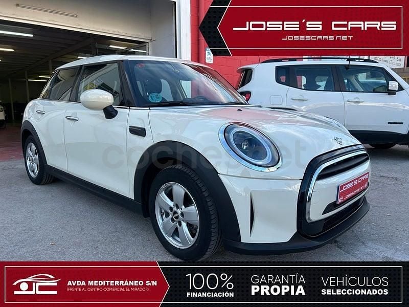 Usado Mini ONE 102 CV (75 kW) 2022 Beige Utilitario