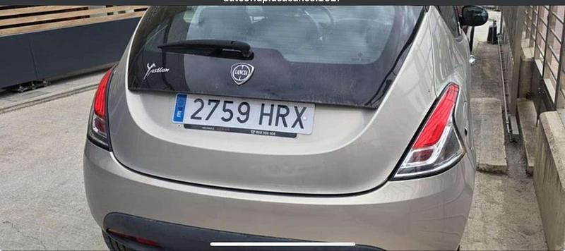 Usado Lancia Ypsilon S 69 CV (50 kW) 2013 Utilitario