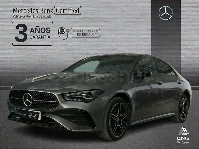 Usado Mercedes CLA250e AMG line 218 CV (160 kW) 2024 Gris / plata Berlina