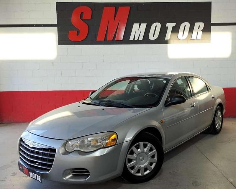 Plateado Usado 2006 Chrysler Sebring Limited Berlina | 4990 € - Imagen 1/4