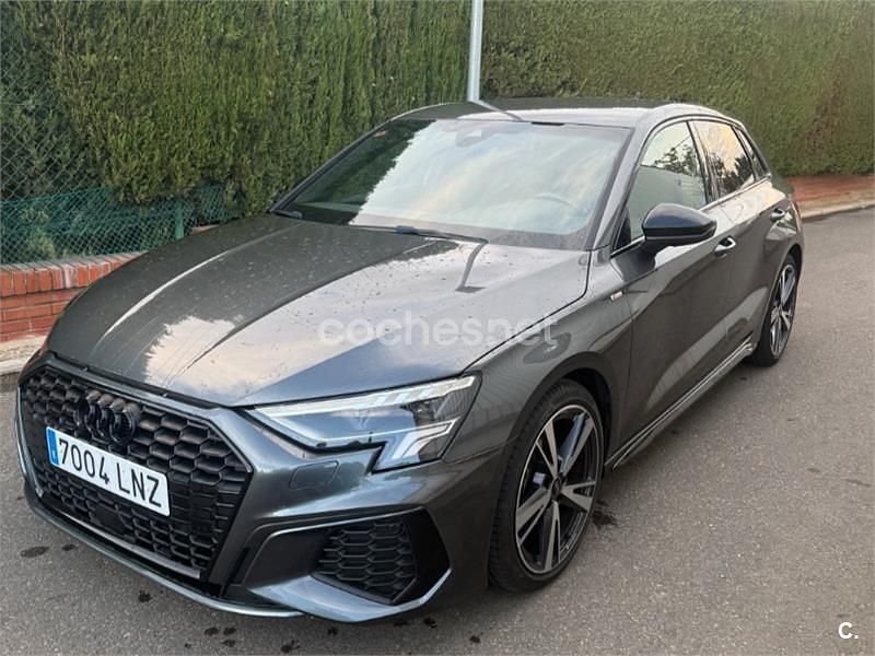 Usado Audi A3 S-Line 150 HP (110 kW) 2021 Cinzento Sedan