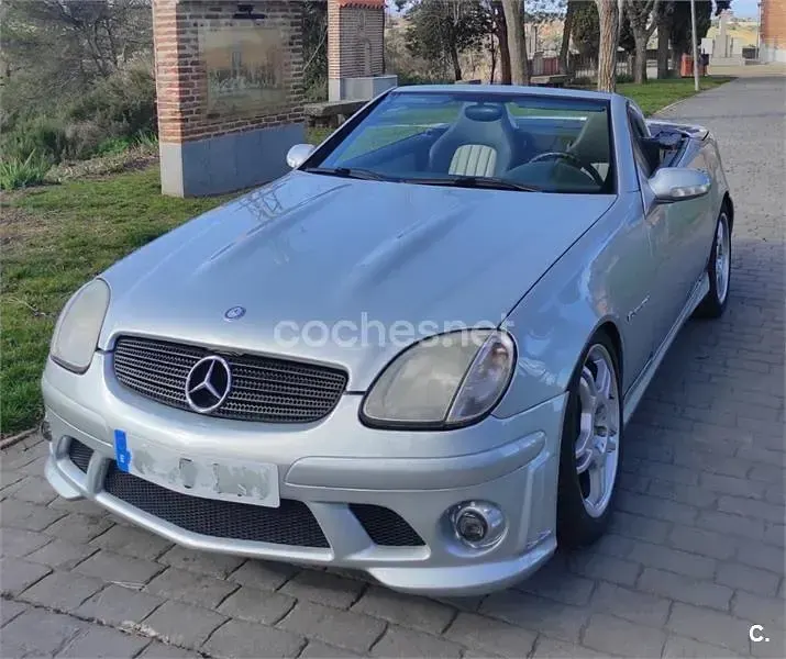 Usado Mercedes SLK32 AMG AMG 354 CV (260 kW) 2001 Gris / plata Descapotable
