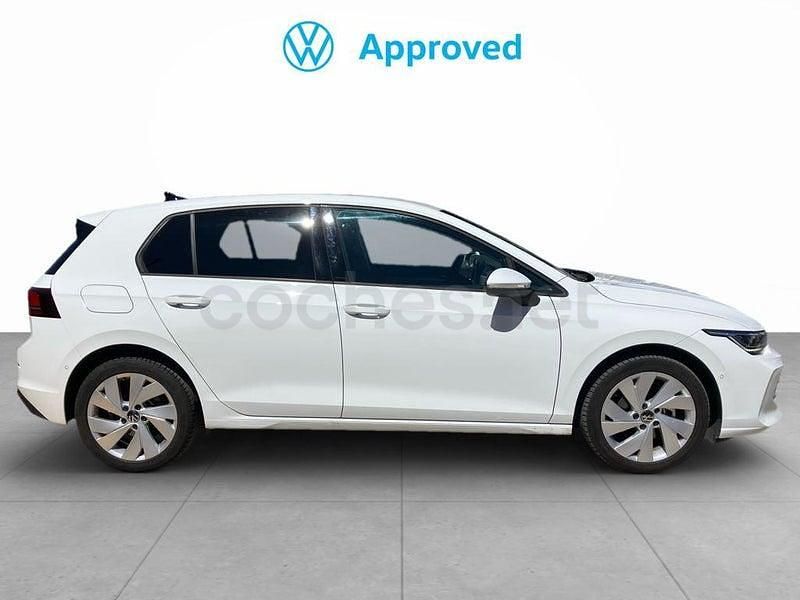 Usado VW Golf VIII 115 CV (84 kW) 2025 Blanco Berlina