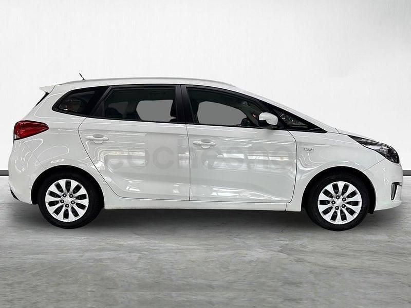 Usado Kia Carens 135 CV (99 kW) 2016 Blanco Monovolumen
