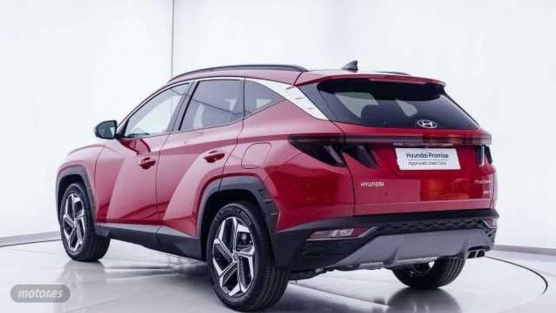 Usado Hyundai Tucson Style 265 CV (194 kW) 2023 Engine red SUV