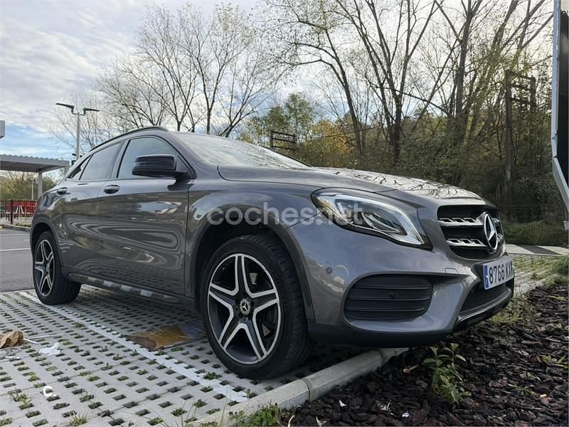 Gris / plata Usado 2019 Mercedes GLA220 SUV | 26.900 € (Precio justo) - Imagen 1/4
