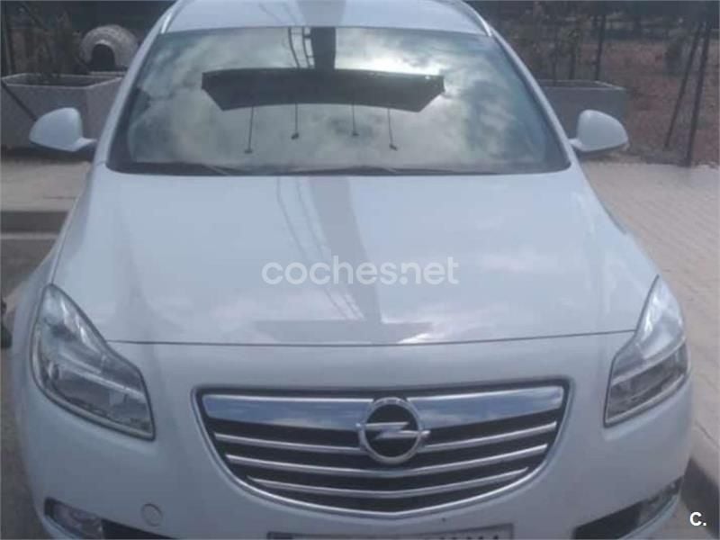 Blanco Usado 2011 Opel Insignia Eco Familiar | 8300 € (Precio justo) - Imagen 1/4