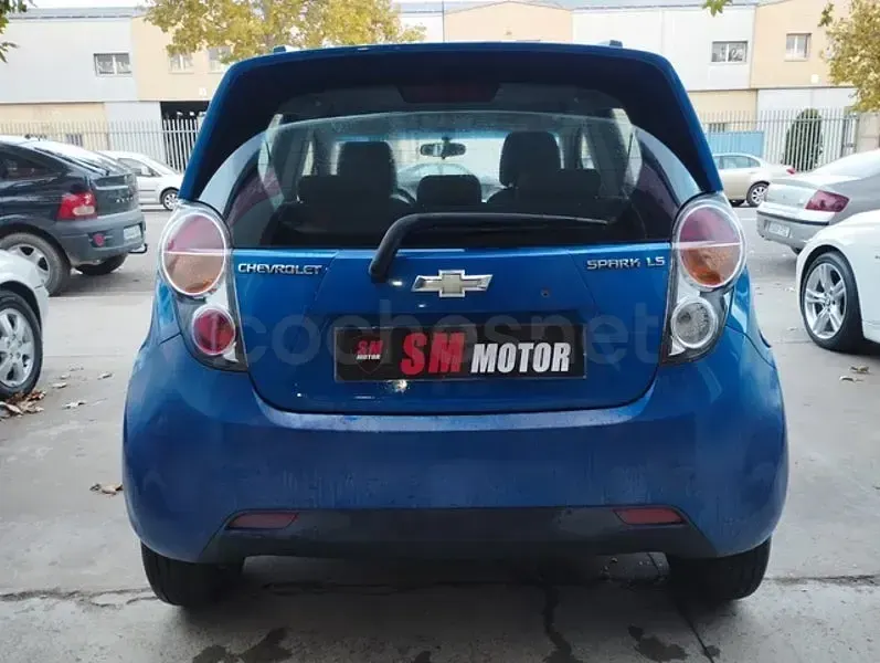 Usado Chevrolet Spark LS 81 CV (59 kW) 2010 Azul Utilitario
