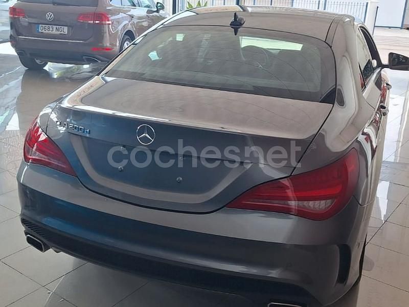 Usado Mercedes CLA200 AMG line 136 CV (100 kW) 2016 Gris / plata Berlina