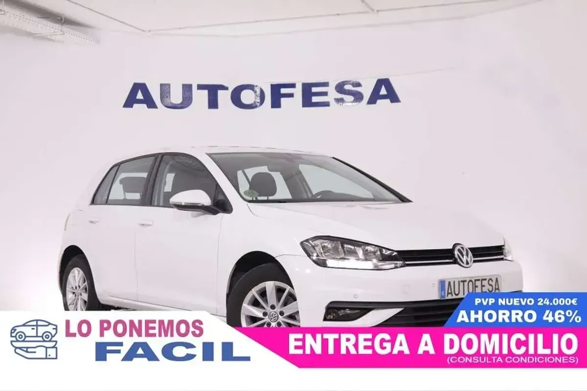 Usado VW Golf VII 110 CV (80 kW) 2017 Blanco Berlina