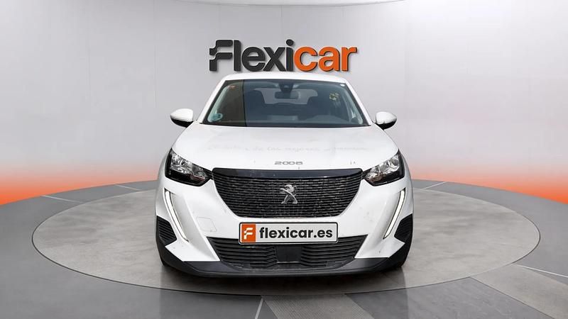 Usado Peugeot 2008 Active 110 CV (80 kW) 2021 Blanco SUV