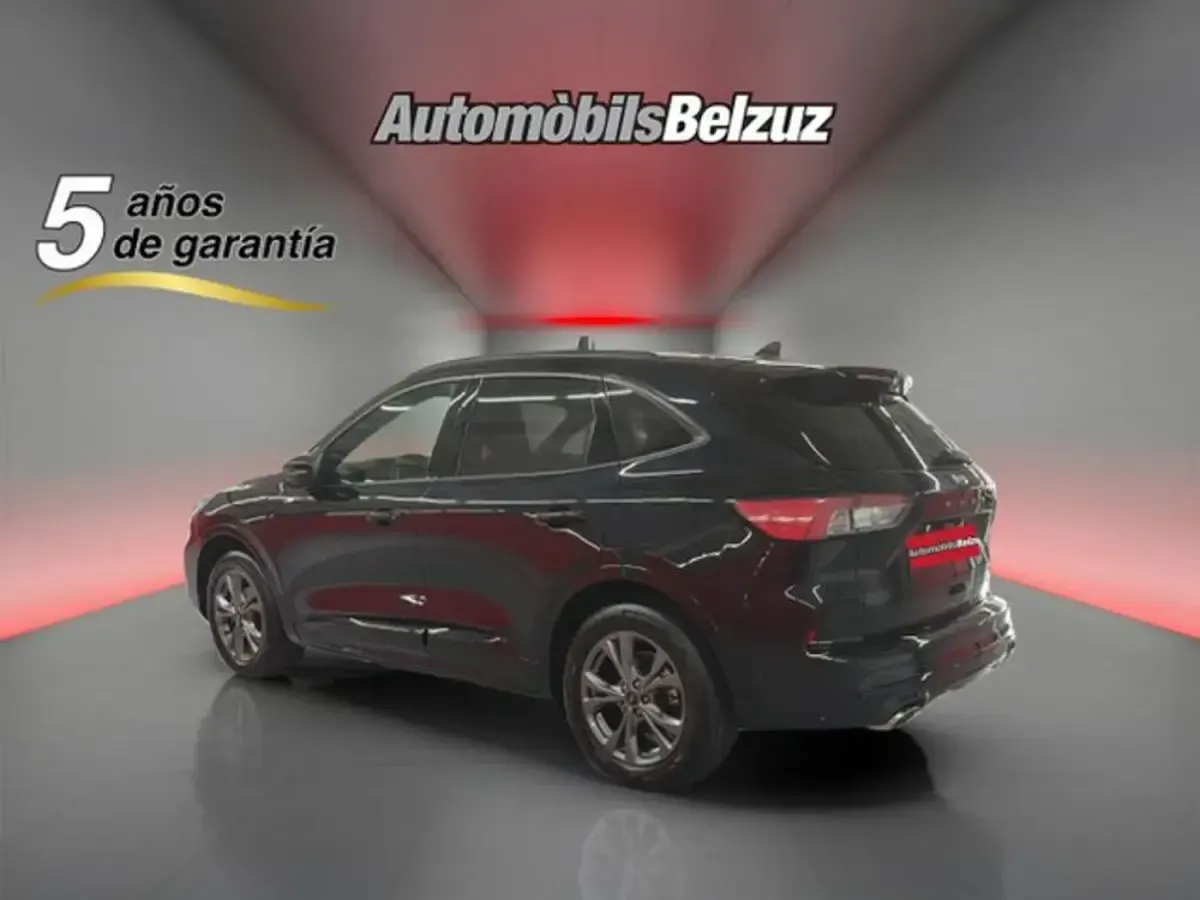Usado Ford Kuga ST-Line 226 CV (166 kW) 2022 Negro SUV