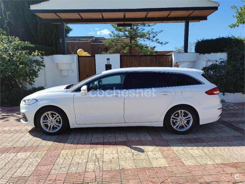 Blanco Usado 2019 Ford Mondeo Titanium Familiar | 13.900 € (Buen precio) - Imagen 1/4