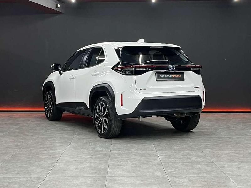 Usado Toyota Yaris Cross Active 116 CV (85 kW) 2023 Blanco SUV