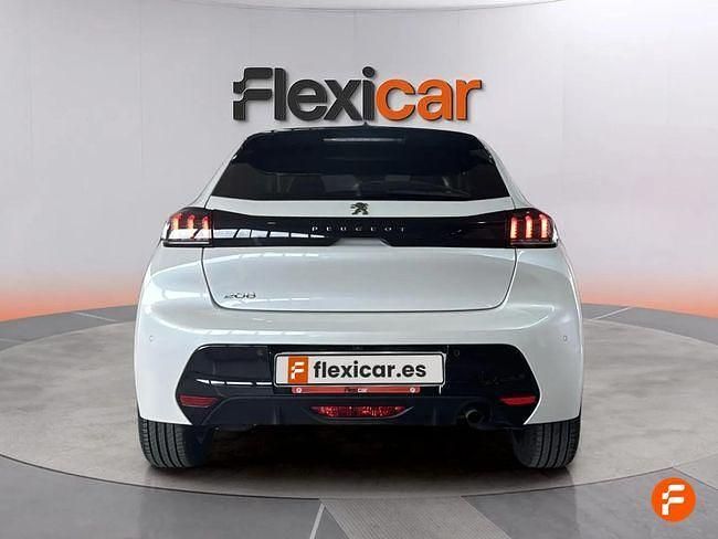Usado Peugeot 208 Allure 100 CV (73 kW) 2022 Blanco Utilitario