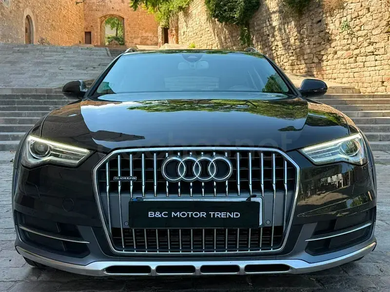 Usado Audi A6 Allroad 272 CV (200 kW) 2017 Gris / plata Familiar