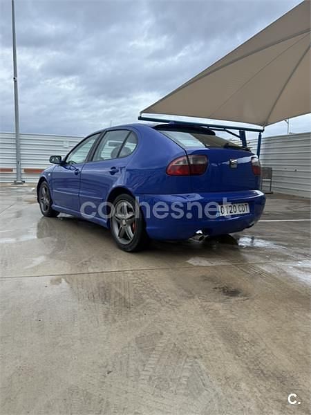 Azul Usado 2003 Seat Leon Sport Berlina | 4000 € (Precio justo) - Imagen 1/4