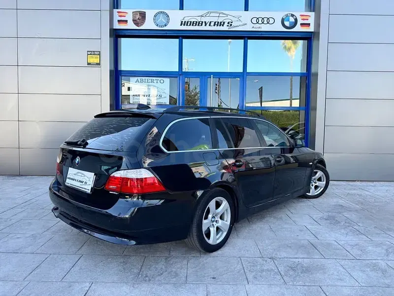 Usado BMW 520 184 CV (135 kW) 2010 Negro Familiar
