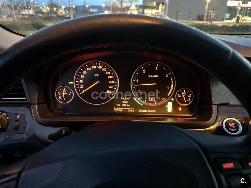 Käytetty BMW 530 235 HP (172 kW) 2010 Harmaa Sedan