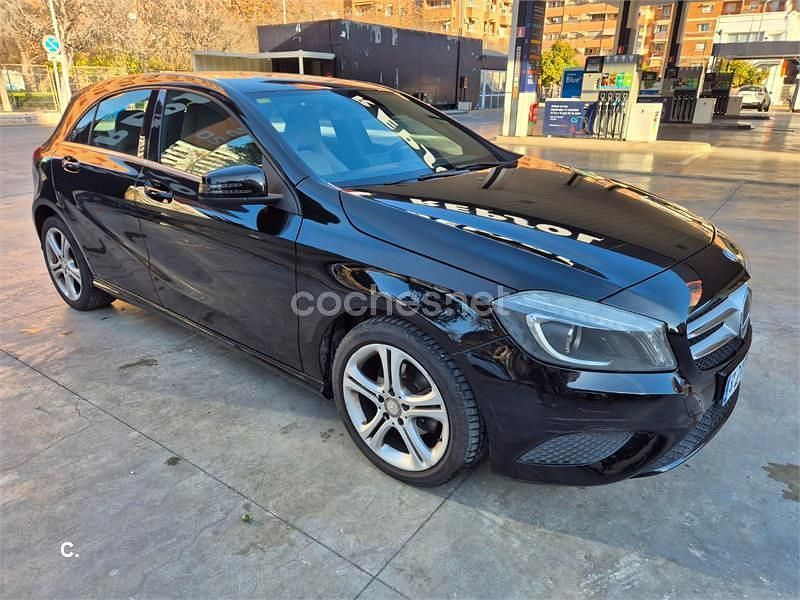 Negro Usado 2013 Mercedes A180 Urban Berlina | 7900 € (Super precio) - Imagen 1/4