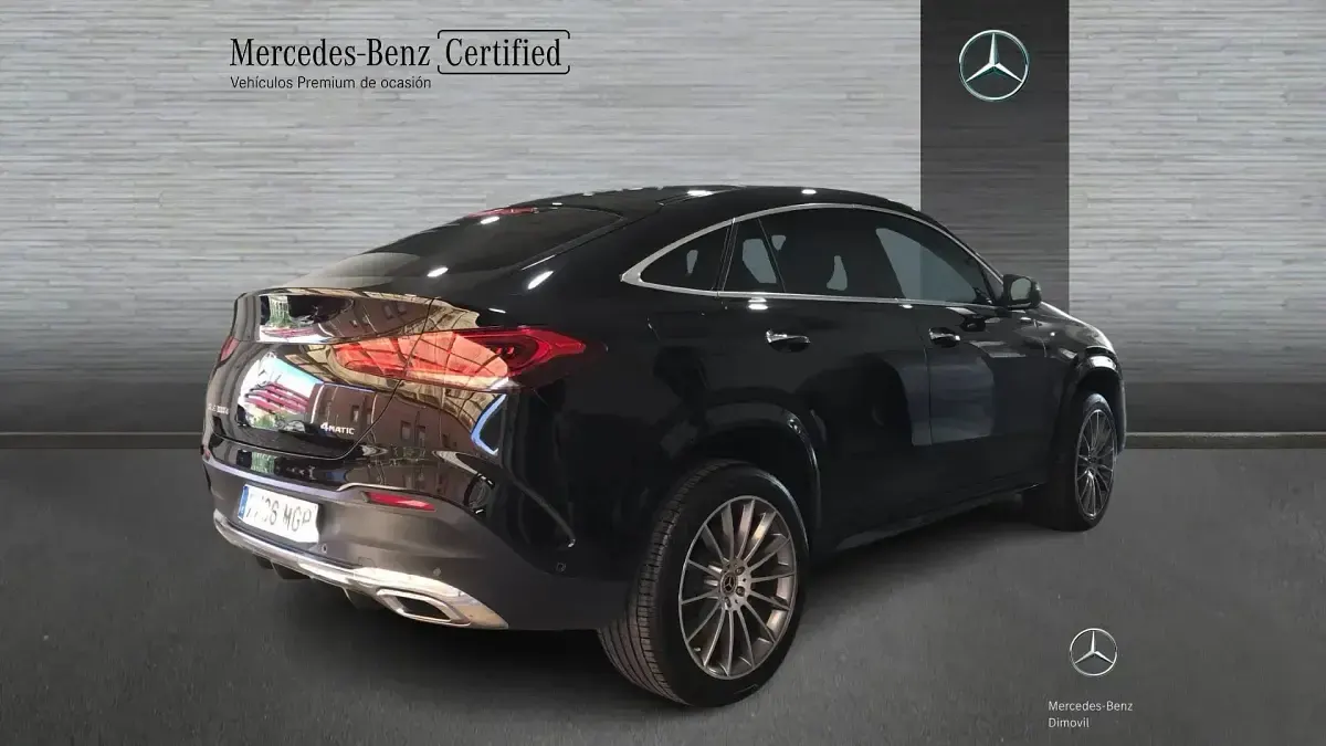 Usado Mercedes GLE300 AMG line 272 CV (200 kW) 2023 Negro obsidiana SUV
