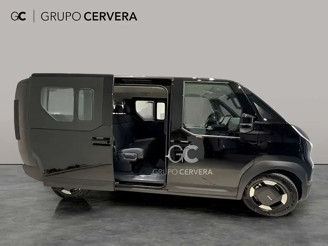 Nuevo Kia PV5 Plus 88 kW (121 CV) 2026 Negro Monovolumen