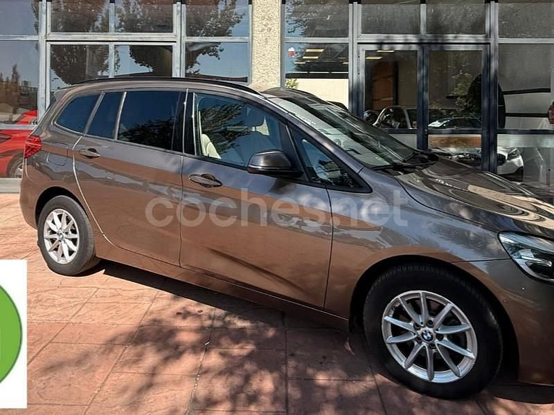 Beige Usado 2019 BMW 216 Familiar | 13.999 € (Buen precio) - Imagen 1/4