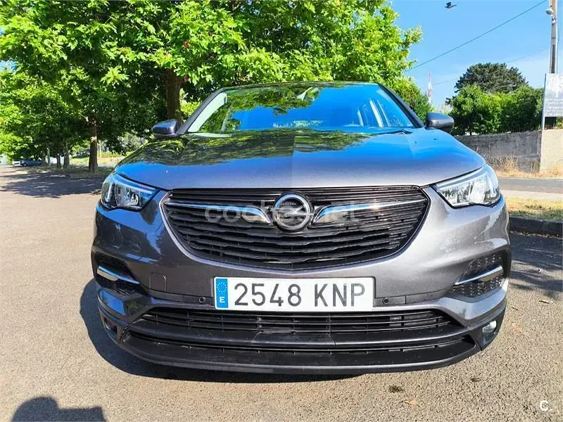 Usado Opel Grandland X Selective 120 CV (88 kW) 2018 Gris / plata SUV