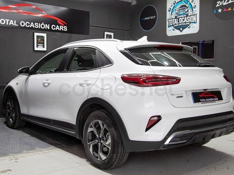 Usado Kia XCeed 136 CV (100 kW) 2023 Blanco SUV