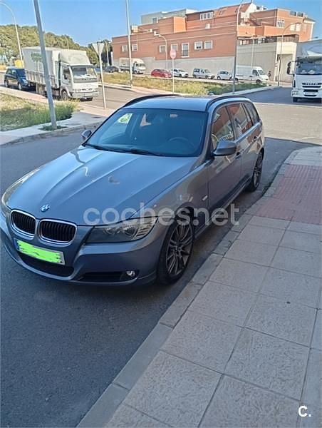Gris / plata Usado 2012 BMW 318 Familiar | 7399 € (Super precio) - Imagen 1/4