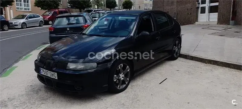 Usado Seat Leon FR 150 CV (110 kW) 2005 Negro Utilitario